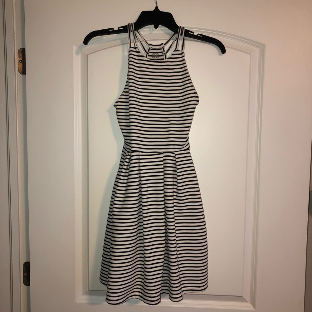 SO Dress W/ Pockets